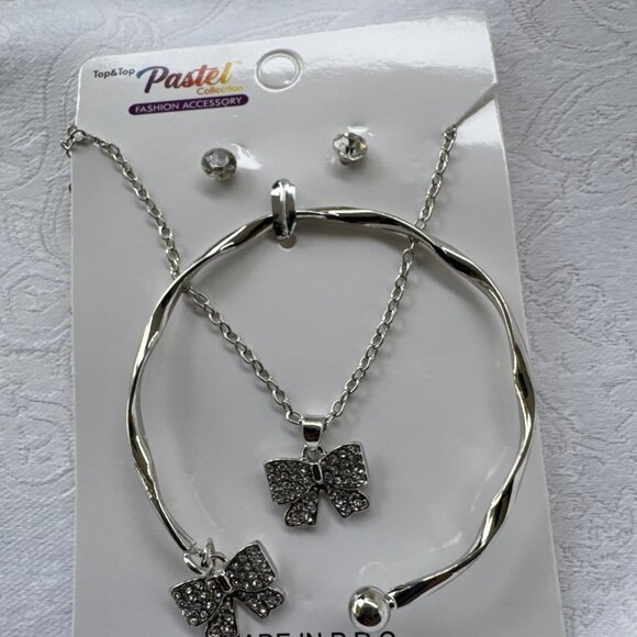Silvertone Necklace Trio (Set of 3) CZ Necklace Earrings Bracelet BOW Charms NEW - Picture 3 of 7